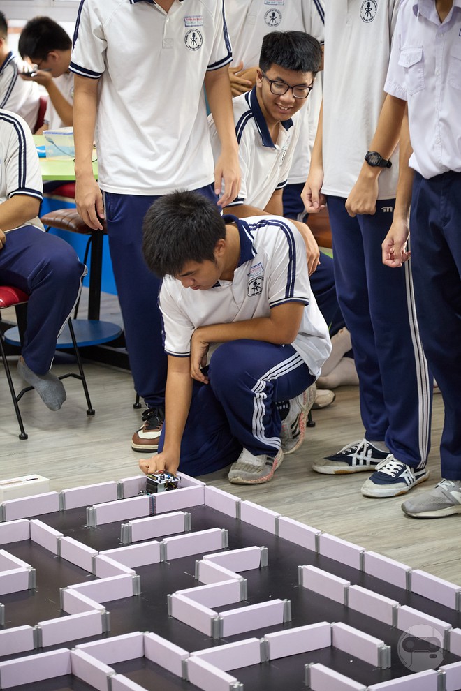 Những "bạn ong" yêu robot của Trường THPT chuyên Trần Đại Nghĩa- Ảnh 8.