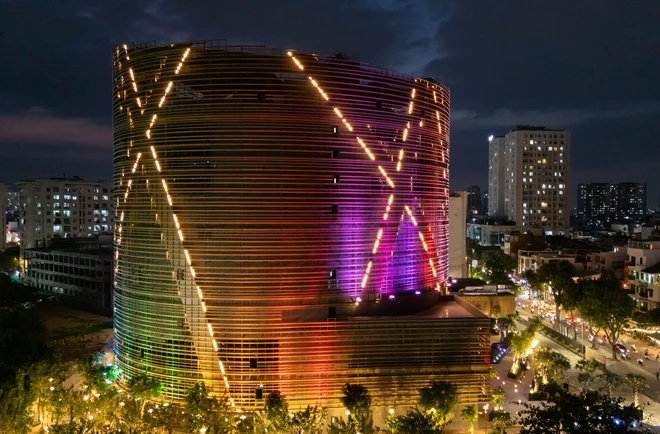 Ho Chi Minh City multi-purpose circus theater lights up during final testing phase- Ảnh 4.