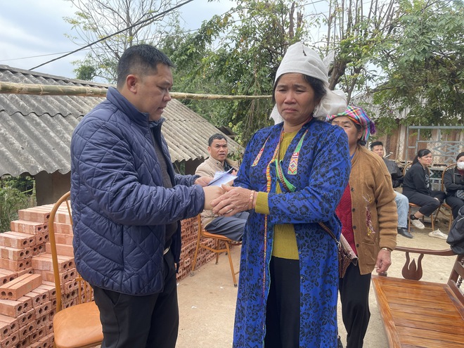 3-year-old dies, 5 relatives hospitalized after suspected food poisoning in Vietnam  - Ảnh 1.