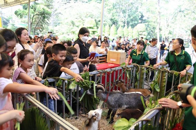 Thảo Cầm Viên tổ chức giao lưu thú viên vào mỗi cuối tuần - Ảnh 4.