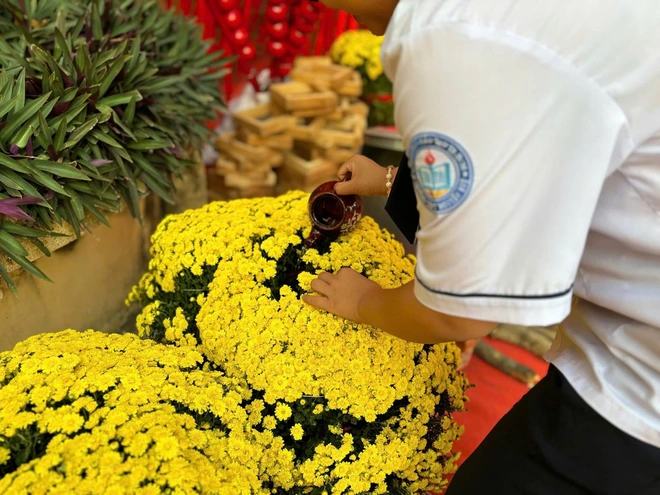 Nhiều trường học rộn ràng khoác áo xuân đón Tết Bính Ngọ 2026- Ảnh 20. Nhiều trường học rộn ràng khoác áo xuân đón Tết Bính Ngọ 2026- Ảnh 20.