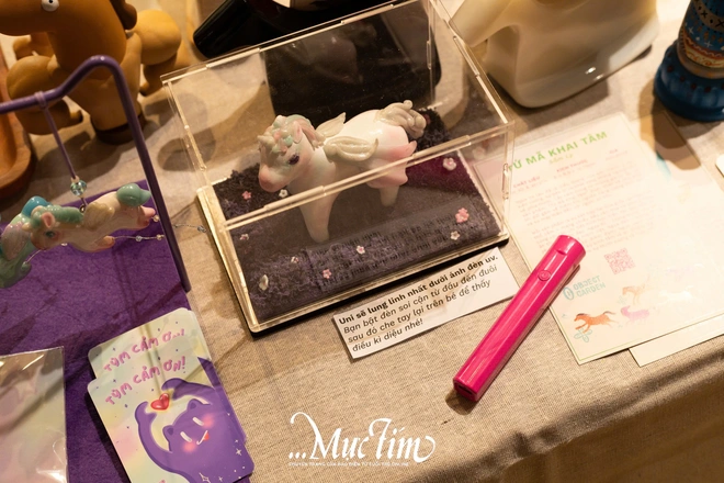 Triển lãm ‘Ngựa ngựa đầu năm’: Khi linh vật Tết Bính Ngọ được kể bằng đôi tay bạn trẻ - Ảnh 10.