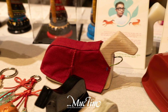 Triển lãm ‘Ngựa ngựa đầu năm’: Khi linh vật Tết Bính Ngọ được kể bằng đôi tay bạn trẻ - Ảnh 9.