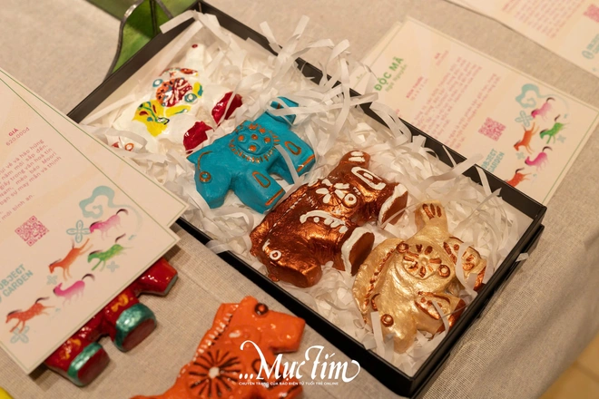 Triển lãm ‘Ngựa ngựa đầu năm’: Khi linh vật Tết Bính Ngọ được kể bằng đôi tay bạn trẻ - Ảnh 14.