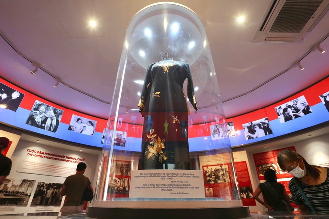 Cảm hứng sống đẹp từ chuyên đề về bà Nguyễn Thị Bình tại Bảo tàng Chứng tích chiến tranh- Ảnh 3. Cảm hứng sống đẹp từ chuyên đề về bà Nguyễn Thị Bình tại Bảo tàng Chứng tích chiến tranh- Ảnh 3.