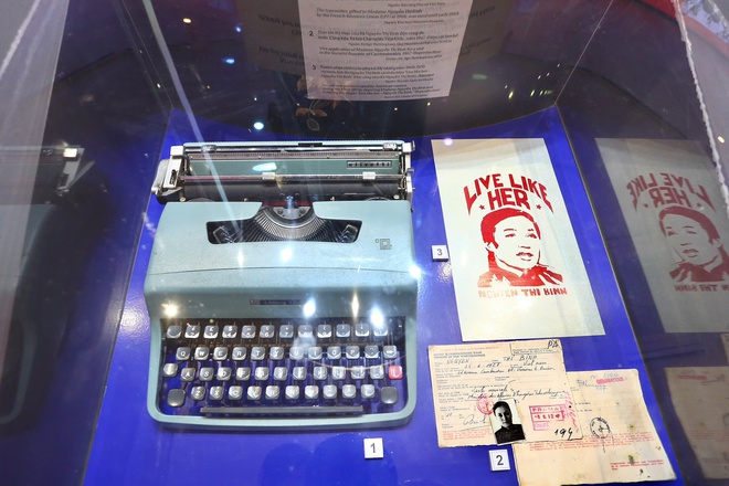 Cảm hứng sống đẹp từ chuyên đề về bà Nguyễn Thị Bình tại Bảo tàng Chứng tích chiến tranh- Ảnh 4. Cảm hứng sống đẹp từ chuyên đề về bà Nguyễn Thị Bình tại Bảo tàng Chứng tích chiến tranh- Ảnh 4.