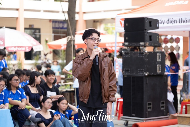 Trường THPT Nguyễn Hữu Huân lần đầu tổ chức sân chơi tìm kiếm hoa khôi, nam vương- Ảnh 4.