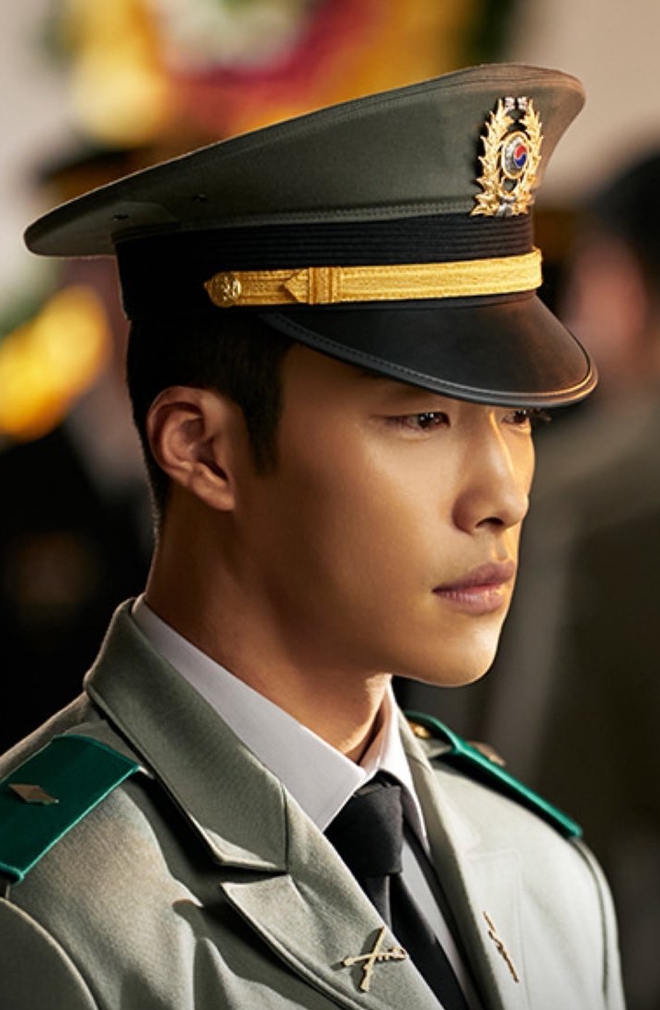 Hyun Bin được khen ngợi khi tăng 13kg để đóng Made in Korea- Ảnh 4.