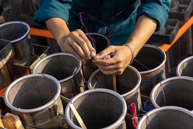 Water fireworks ready to light up Hanoi’s West Lake this evening- Ảnh 6.