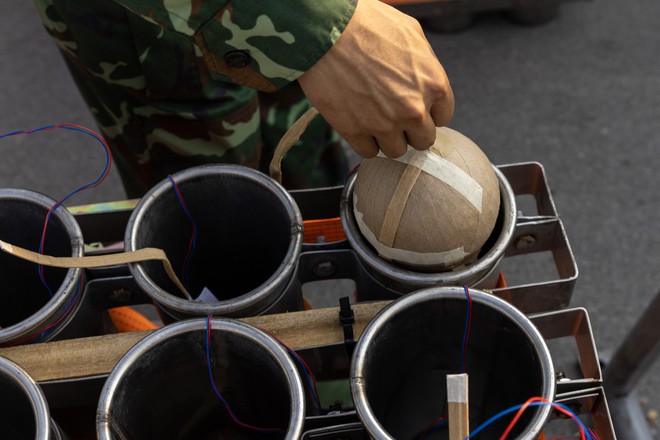 Water fireworks ready to light up Hanoi’s West Lake this evening- Ảnh 7.