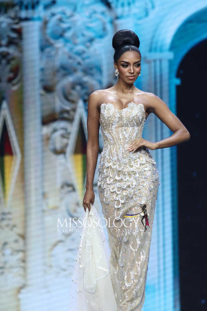 Vietnamese-made gowns make a splash on global stage at Miss Grand International 2026- Ảnh 5.