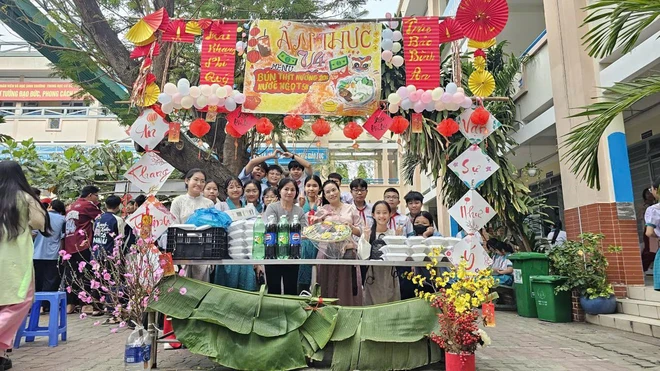 Học trò Trường THCS Tăng Nhơn Phú B thể hiện dấu ấn riêng qua nón lá- Ảnh 6.