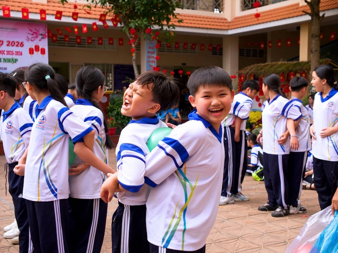 Không khí Tết sớm đầy hứng khởi tại các trường học ở Cần Thơ- Ảnh 6.