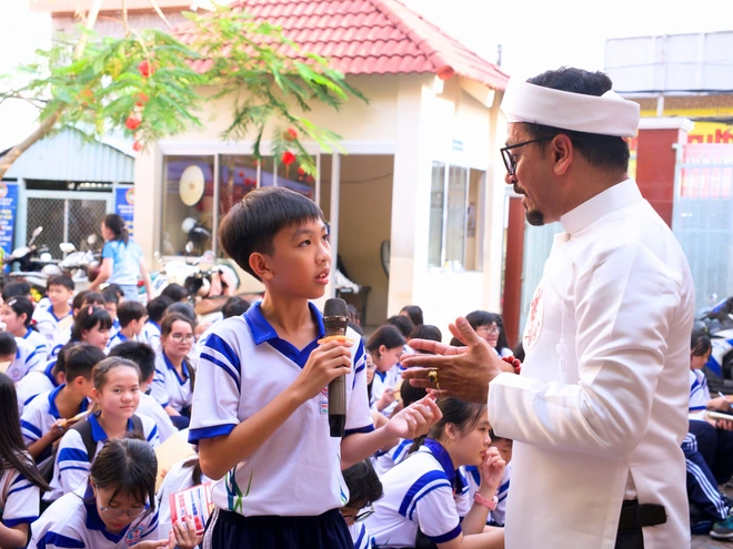 Không khí Tết sớm đầy hứng khởi tại các trường học ở Cần Thơ- Ảnh 7.