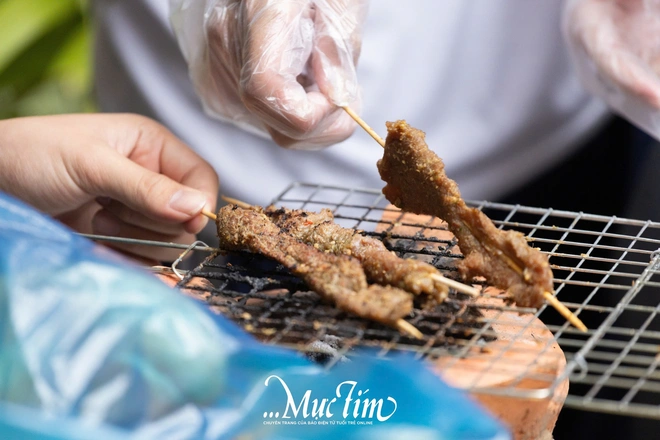 ‘Cháy’ sạch hơn 5.000 vé, hội xuân học trò rộn ràng như một phiên chợ Tết- Ảnh 21.