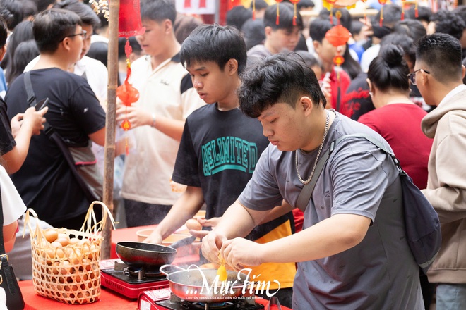 ‘Cháy’ sạch hơn 5.000 vé, hội xuân học trò rộn ràng như một phiên chợ Tết- Ảnh 19.