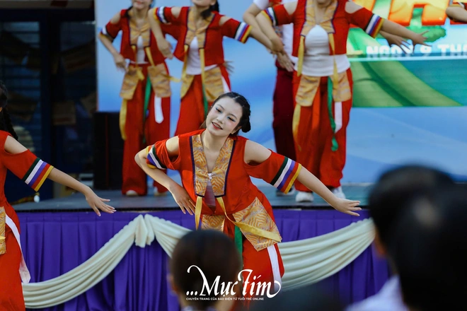 Hơn 500 học sinh sôi nổi tranh tài, thổi hồn Tết Việt vào hội xuân&nbsp;trường học- Ảnh 6.
