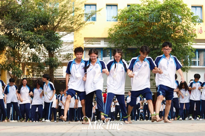 Học sinh Trường THPT Bình Phú cùng nhau ‘Chạm khắc thanh xuân’- Ảnh 3.