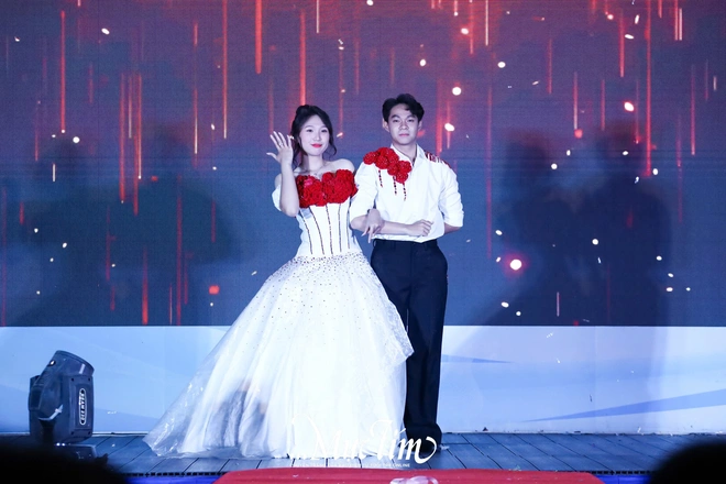 Học sinh Trường THPT Bình Phú cùng nhau ‘Chạm khắc thanh xuân’- Ảnh 13.