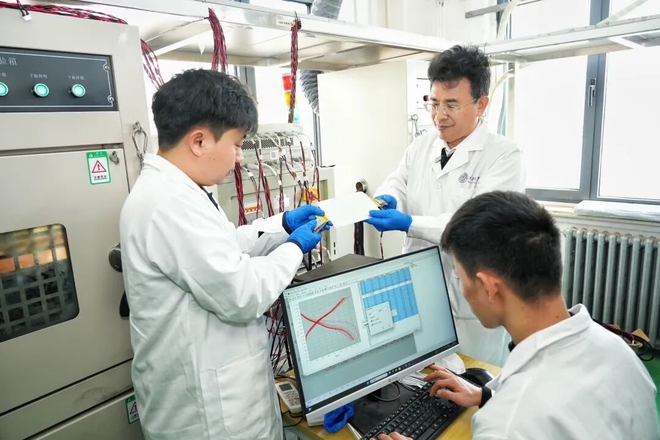 xe điện - Ảnh 3.