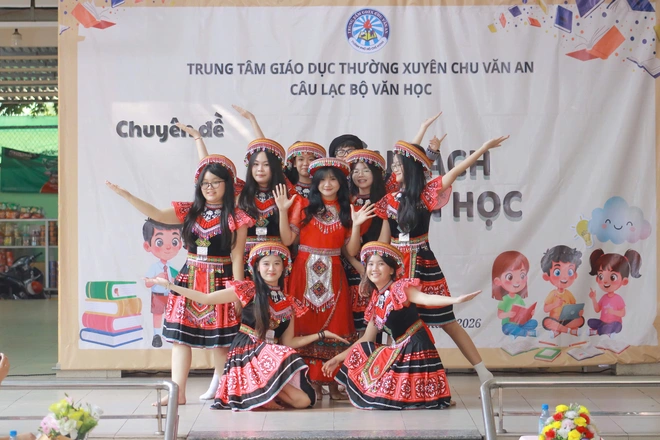 Check-in Trung tâm GDTX Chu Văn An tại Ngày hội Tự tin vào lớp 10- Ảnh 4.