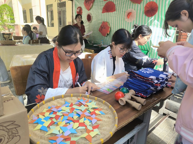 Gỡ rối cùng Ngày hội tư vấn tuyển sinh lớp 10 tại Trường THPT Vũng Tàu - Ảnh 7.