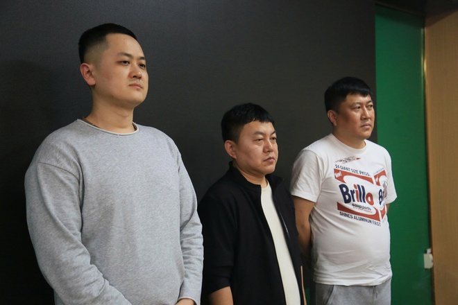 Hanoi police bust international scam ring involving Chinese, Japanese suspects - Ảnh 4.