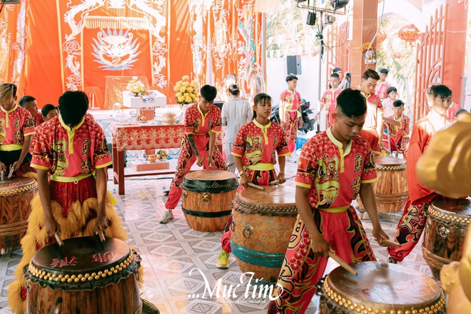 Về Gia Thuận, Đồng Tháp xem hát bội, múa lân tại miếu Bà Chúa Xứ- Ảnh 12.