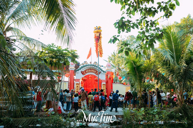 Về Gia Thuận, Đồng Tháp xem hát bội, múa lân tại miếu Bà Chúa Xứ- Ảnh 13.