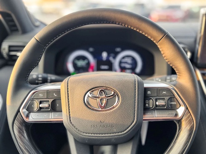 Toyota Land Cruiser - Ảnh 5.