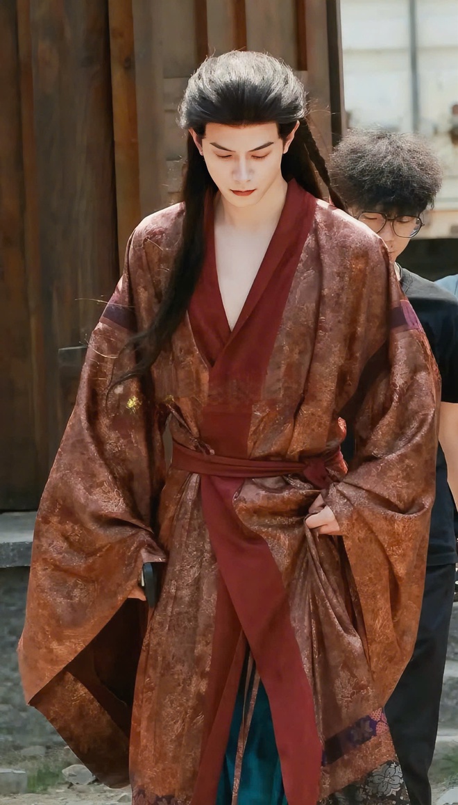 Sau Trục Ngọc, Đặng Khải và Khổng Tuyết Nhi tái hợp trong phim mới- Ảnh 4. Sau Trục Ngọc, Đặng Khải và Khổng Tuyết Nhi tái hợp trong phim mới- Ảnh 4.