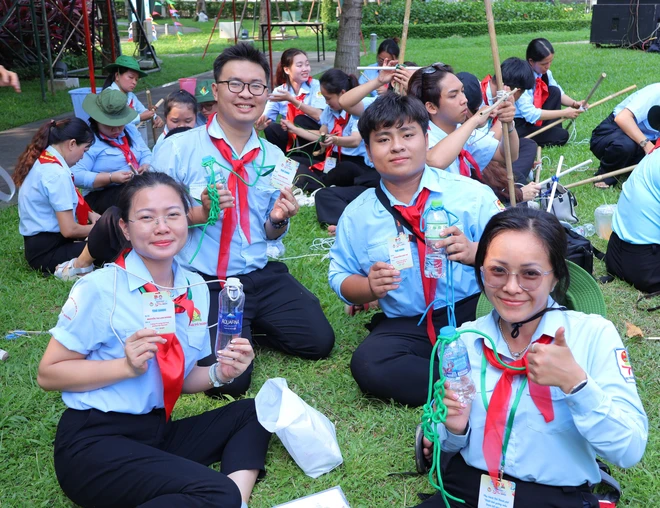 Hàng trăm phụ trách Đội và thiếu nhi tham gia hội trại Vững bước tiến lên Đoàn- Ảnh 9.