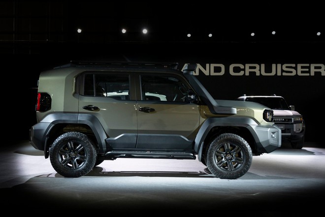 Toyota Land Cruiser FJ - Ảnh 2.
