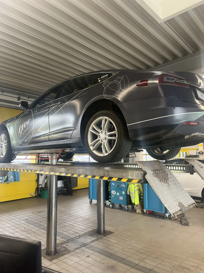 xe điện - Ảnh 1.