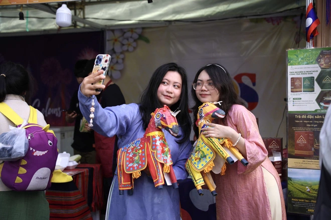 Ăn gì, chơi gì tại Lễ hội Sắc màu Văn hóa ở Thảo cầm viên Sài Gòn?  - Ảnh 4.