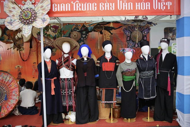 Ăn gì, chơi gì tại Lễ hội Sắc màu Văn hóa ở Thảo cầm viên Sài Gòn?  - Ảnh 5.