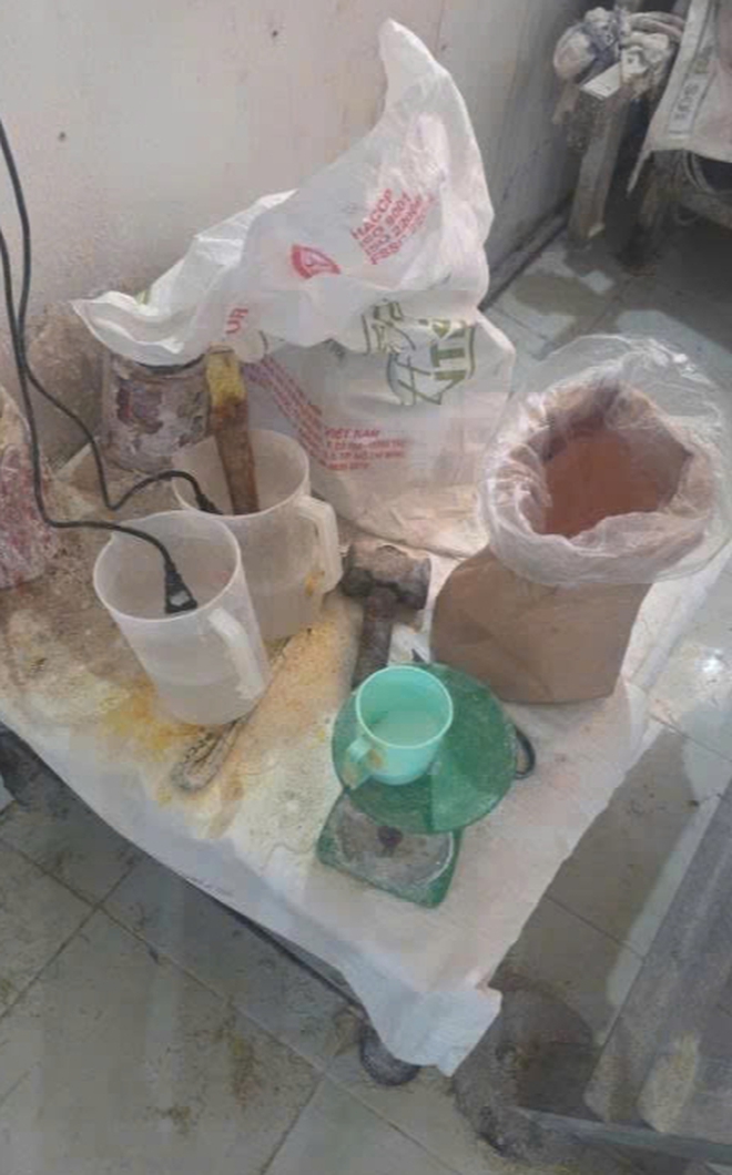 Couple arrested for allegedly producing 2,800 tonnes of contaminated fresh noodles in Ho Chi Minh City- Ảnh 4.