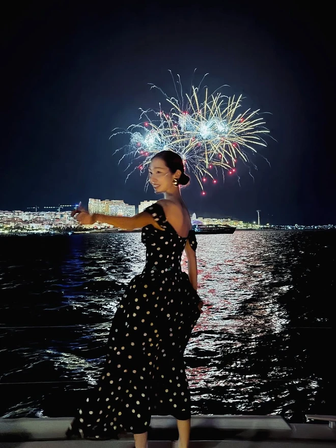 South Korean, Thai celebrities flock to Vietnam for holiday trips, share visits online- Ảnh 14.