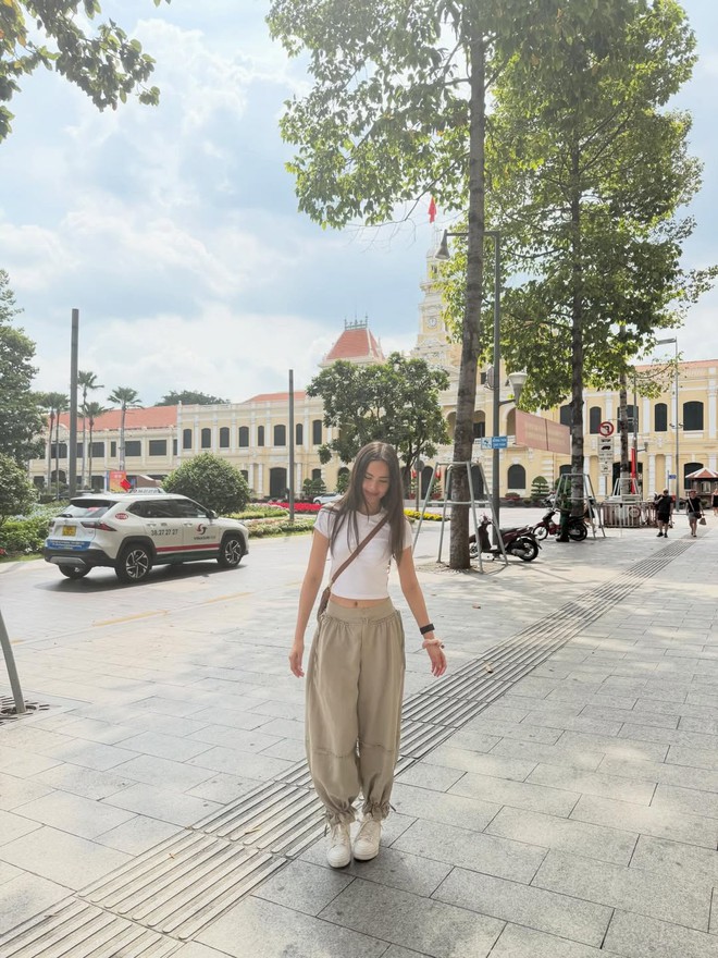 South Korean, Thai celebrities flock to Vietnam for holiday trips, share visits online- Ảnh 8.