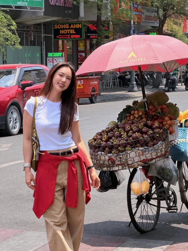 South Korean, Thai celebrities flock to Vietnam for holiday trips, share visits online- Ảnh 3.