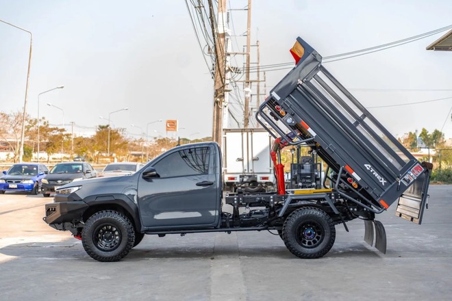 Toyota Hilux - Ảnh 31.