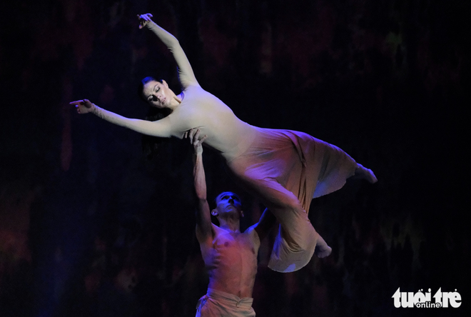 Nearly 100 artists from Belarus’ oldest theater bring opera, ballet masterpieces to Hanoi- Ảnh 6.