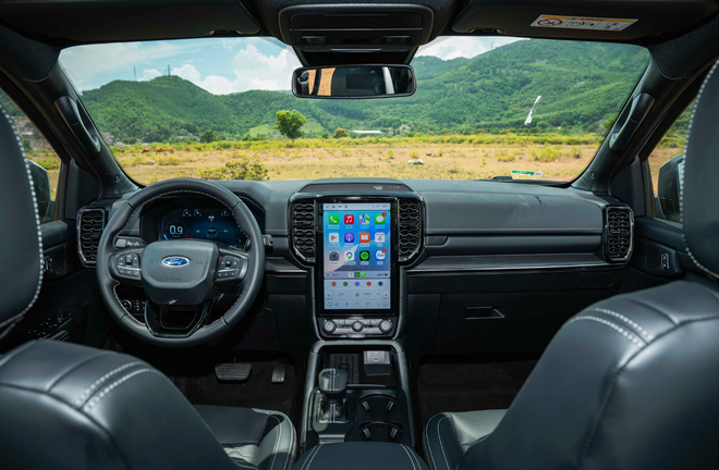 Ford debuts 2026 Everest line-up in Vietnam- Ảnh 3.