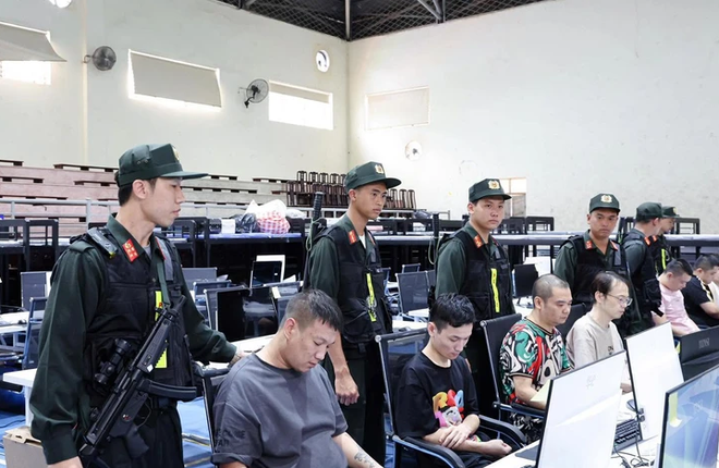 Vietnamese police bust online scam network relocating from Cambodia- Ảnh 4.
