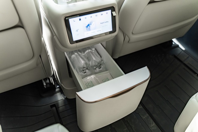 Lynk & Co 900 ra mắt Việt Nam: Giá 3,069 tỉ, không xăng chạy 170km, hai màn 30inch - Ảnh 14.