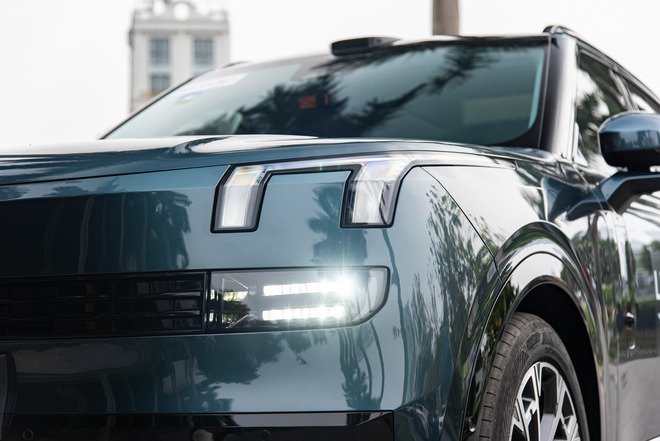 Lynk & Co 900 ra mắt Việt Nam: Giá 3,069 tỉ, không xăng chạy 170km, hai màn 30inch - Ảnh 3.