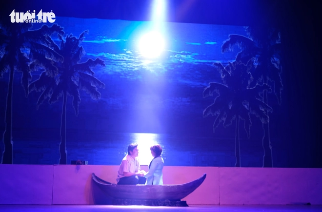 Tiếng trống Mê Linh, Khách sạn Hào Hoa phục vụ khán giả miễn phí mừng 50 thành phố mang tên Bác - Ảnh 2.