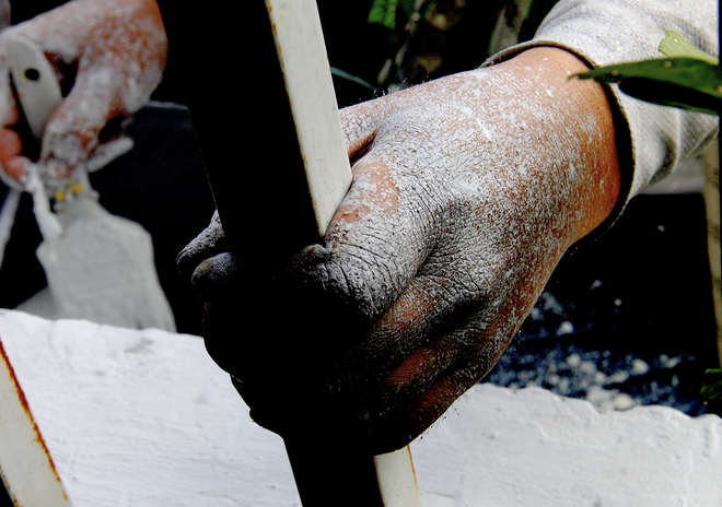 Making living between sky and earth under central Vietnam’s scorching heat - Ảnh 14.