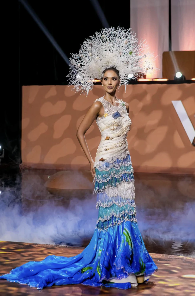 Miss World contestants showcase culture through fashion - Ảnh 9.