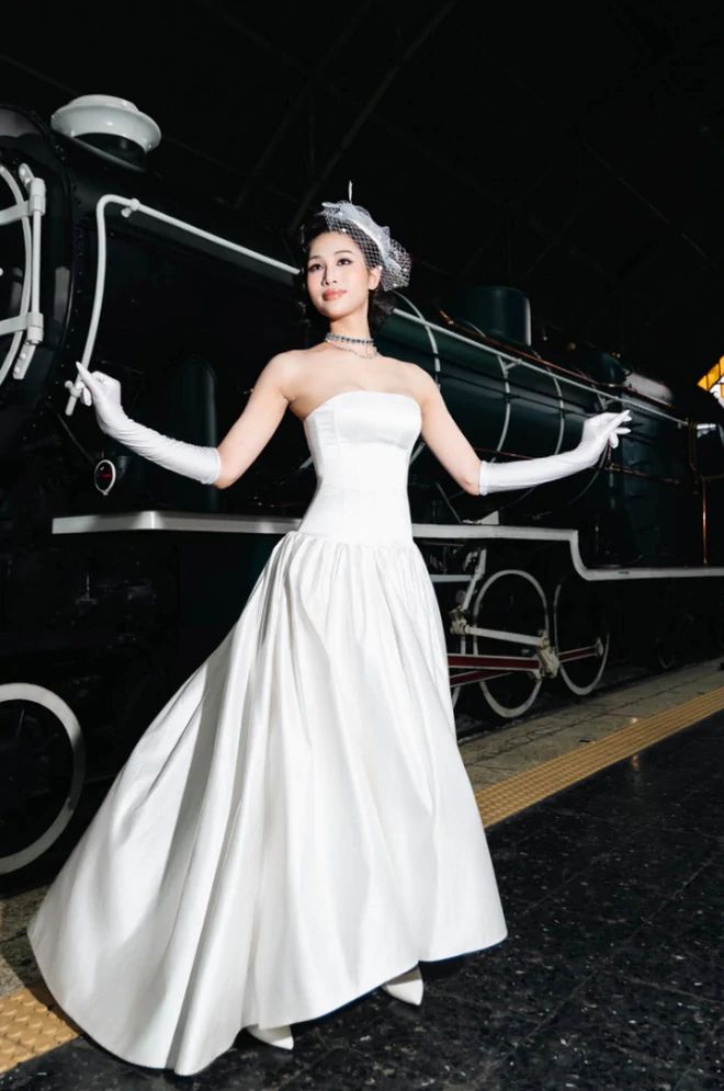 Vietnamese beauty predicted to make top 5 at Miss International Queen 2026- Ảnh 2.